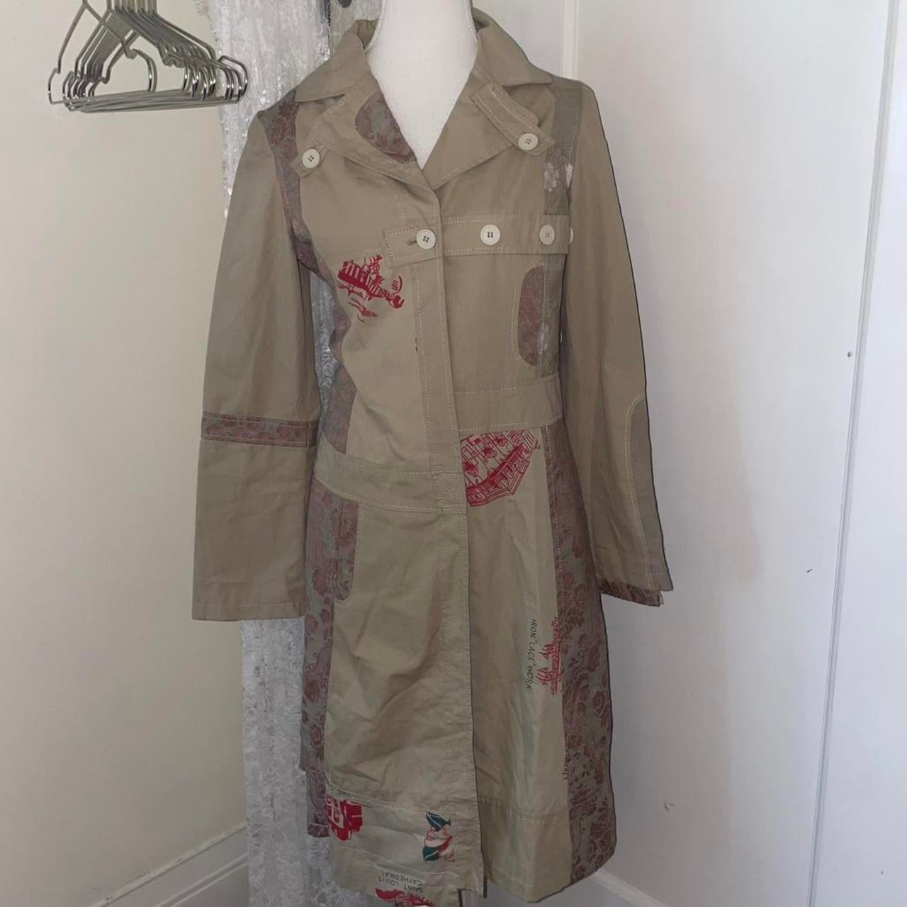 Custo Barcelona tan graphic trench