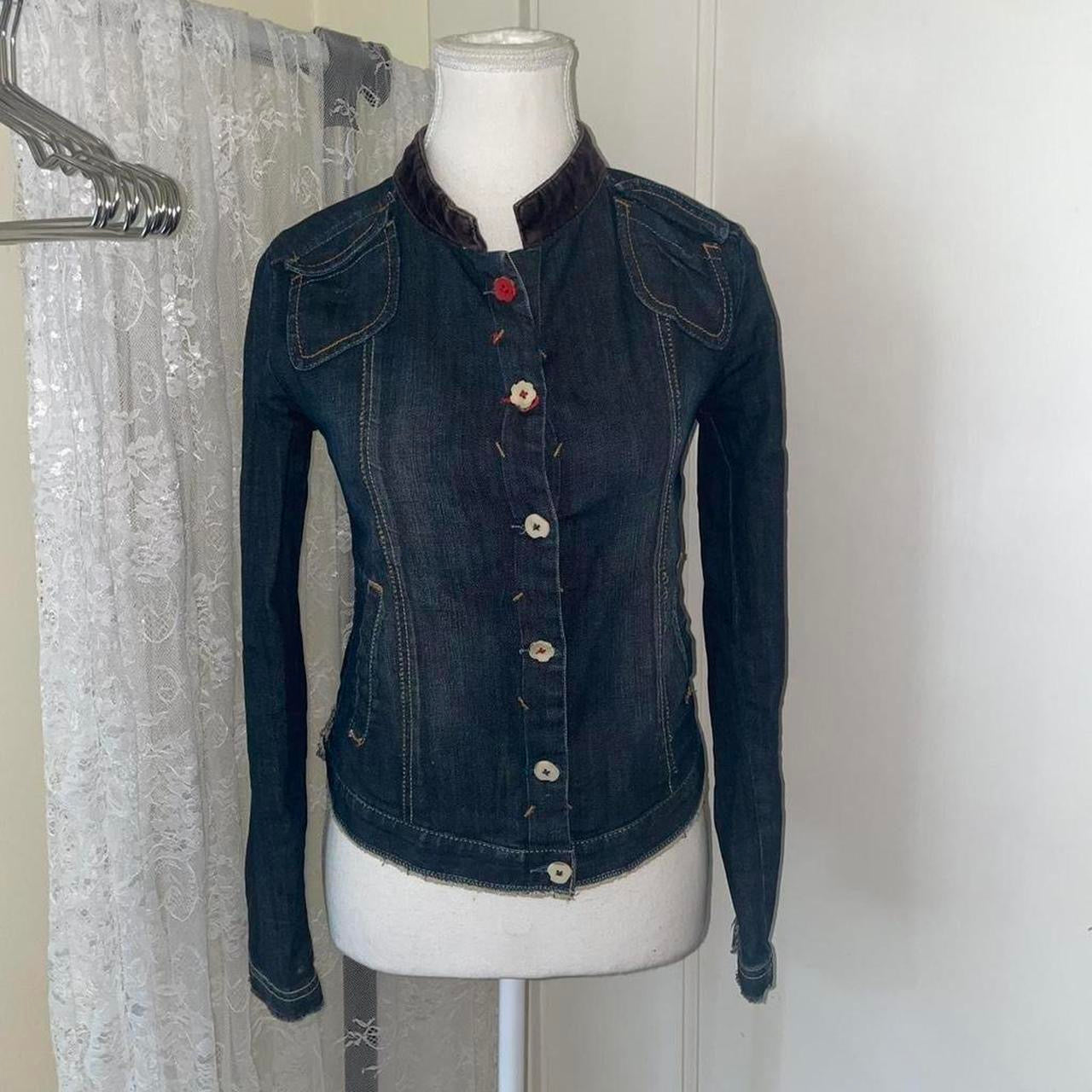 Marithe + Francois Girbaud dark wash button up fitted denim jacket