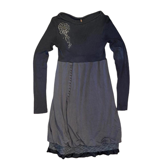 Cop. Copine dark gray subversive long sleeve maxi dress
