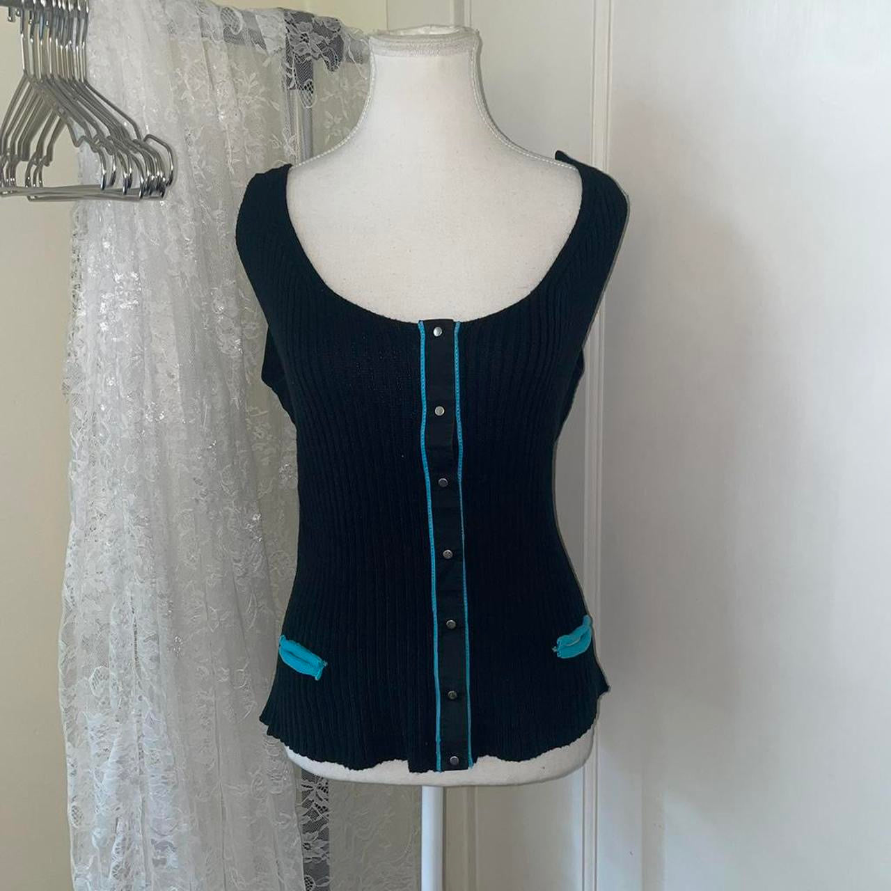 Cop. Copine black ribbed avant garde tank