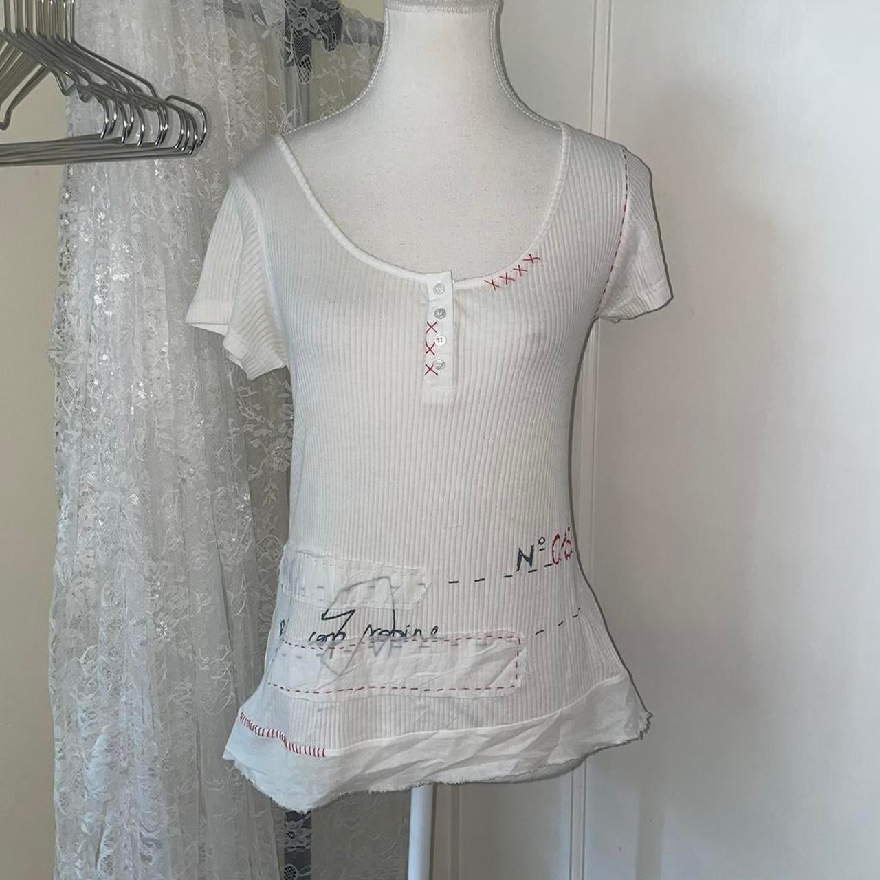 Cop. Copine white ribbed graphic top