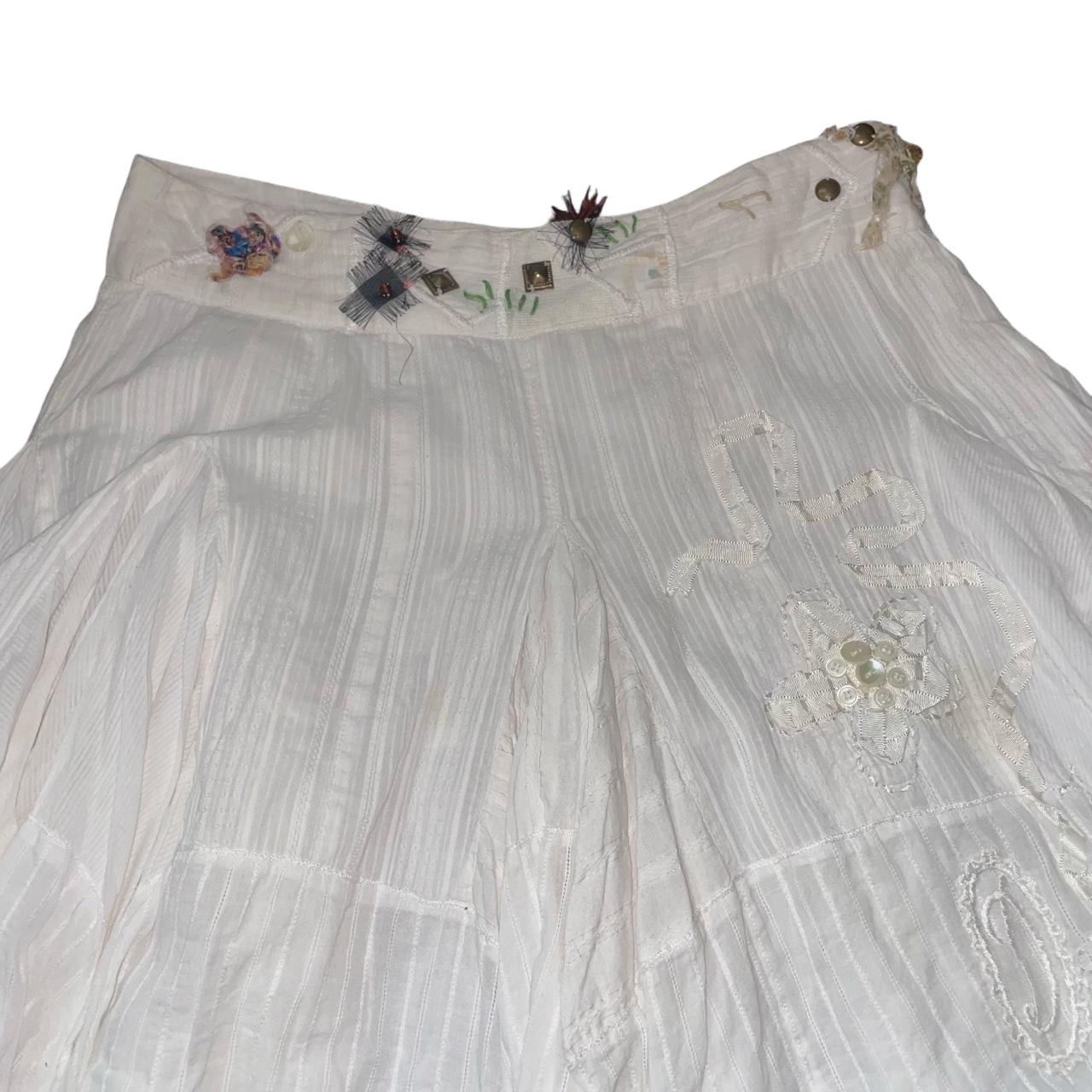 Desigual white asymmetric hem embroidered skirt | mid-2000s