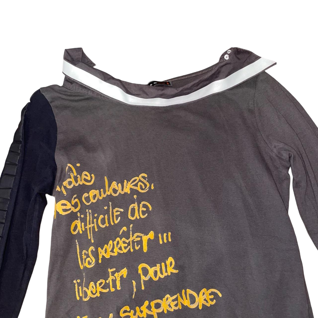 Cop. Copine dark gray graphic long sleeve | early-2000s