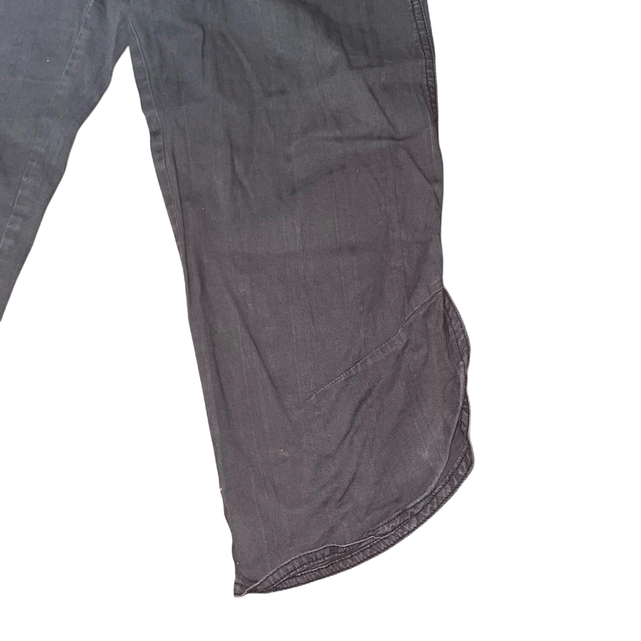 Diesel dark gray low rise capris | early-2000s