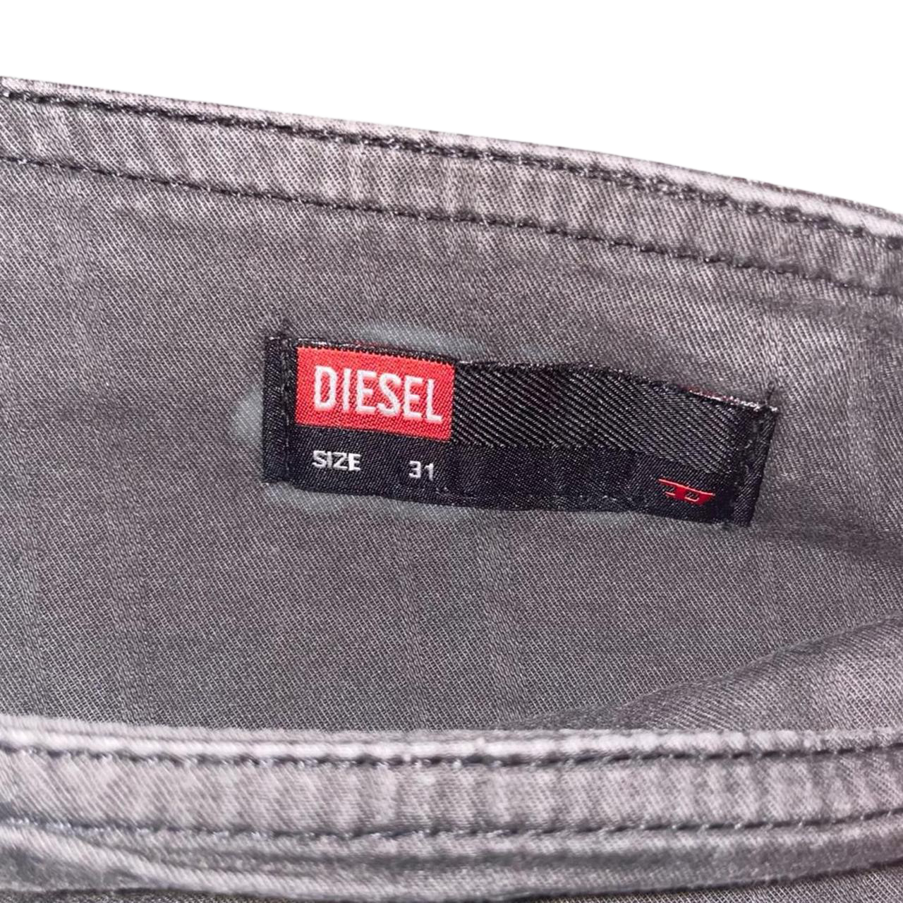 Diesel dark gray low rise capris | early-2000s